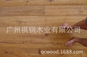白橡木地板 拉丝破坏锁扣木蜡油 实木多层复合 出口中东木地板